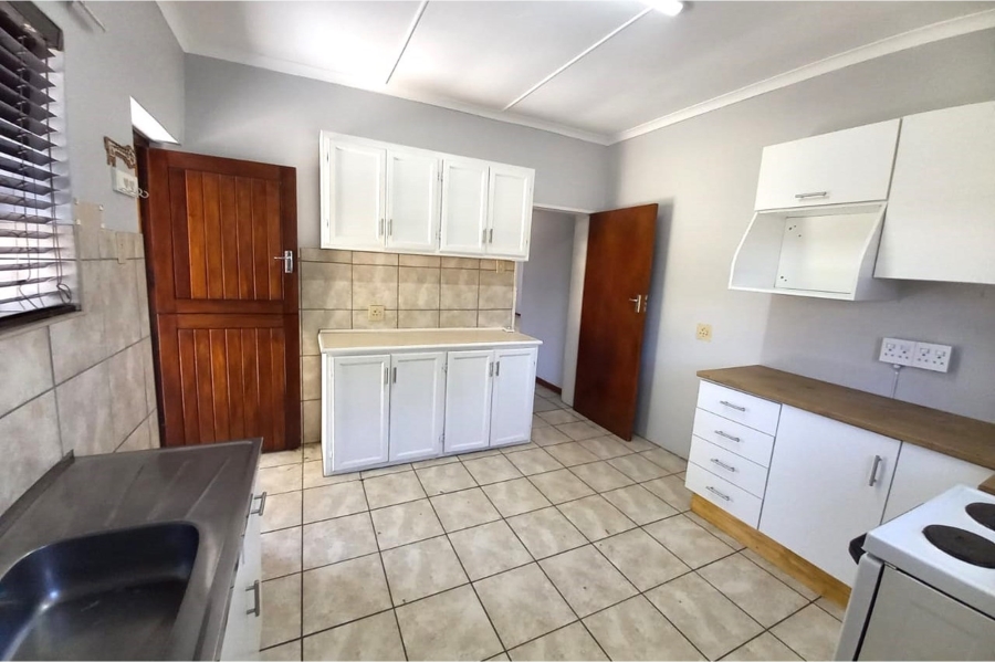 2 Bedroom Property for Sale in Albertinia Western Cape